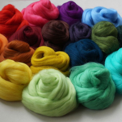 Kammzugset Mix aus 17 leuchtenden & gedeckten Farben