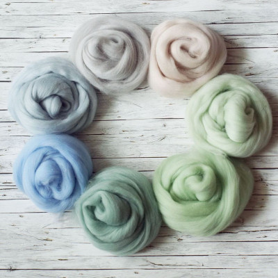 Kammzugset in 7 zarten Blau-, Beige- und Grüntönen