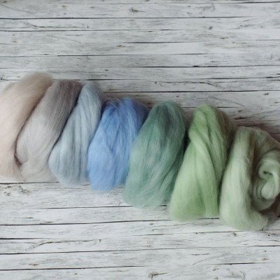 Kammzugset in 7 zarten Blau-, Beige- und Grüntönen