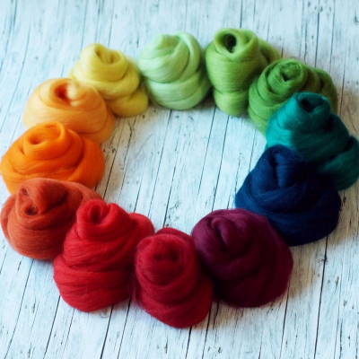 Kammzugset mit 12 bunten Farben