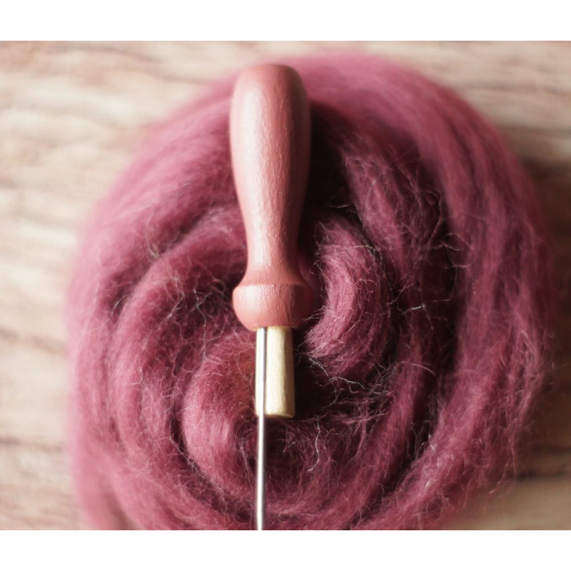 Kleiner Filznadelgriff aus Holz - Ziegelrot