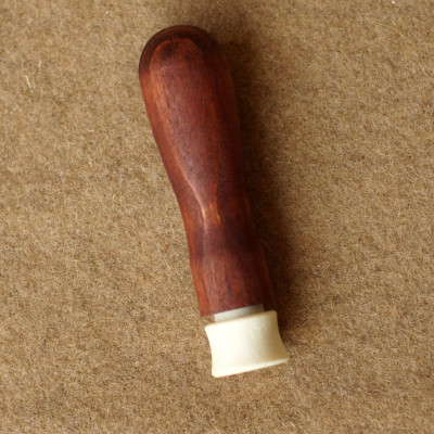 3er-Filznadelgriff aus gebeiztem Holz - Mahagoni