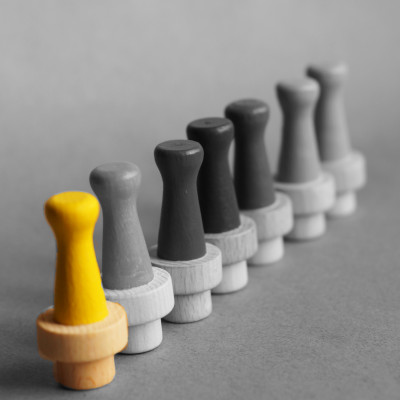 6er-Filznadelgriff aus Holz - Gelb