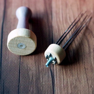 6er-Filznadelgriff aus Holz in  hübschen Kreidefarben