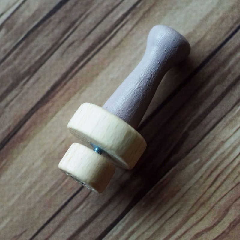 6er-Filznadelgriff aus Holz in  hübschen Kreidefarben
