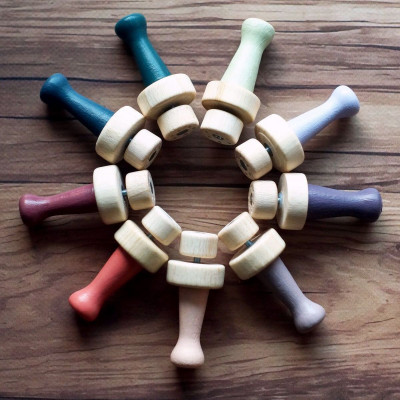 6er-Filznadelgriff aus Holz in  hübschen Kreidefarben