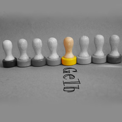 9er-Filznadelgriff aus Holz - Gelb