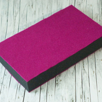 Handgefertigte Stechunterlage zum Nadelfilzen - Pink