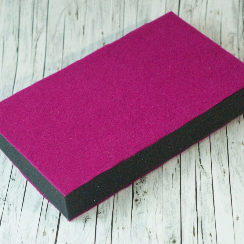 Handgefertigte Stechunterlage zum Nadelfilzen - Pink