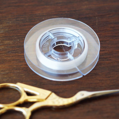 Transparenter Nylonfaden