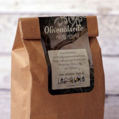 OLIVENÖLSEIFE-FLOCKEN ZUM NASSFILZEN