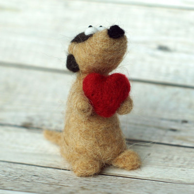 Erdmännchen mit Herz