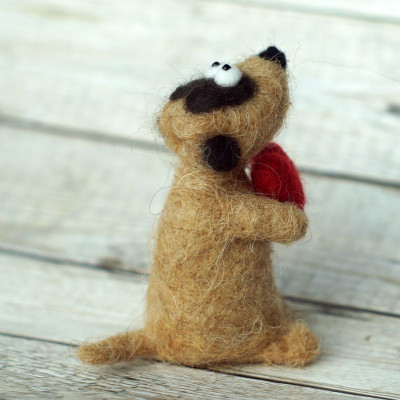 Erdmännchen mit Herz