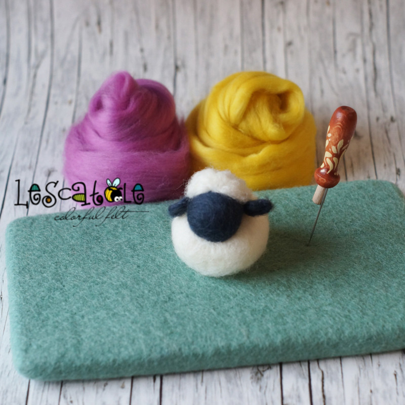 KLEINE VOLLFILZ-STECHUNTERLAGE ZUM NADELFILZEN