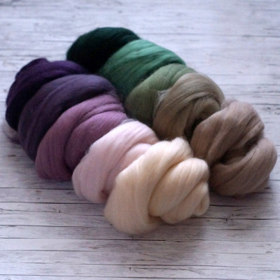 KAMMZUGSET  MIT 10 ROSA-LILA-GRÜNTÖNEN