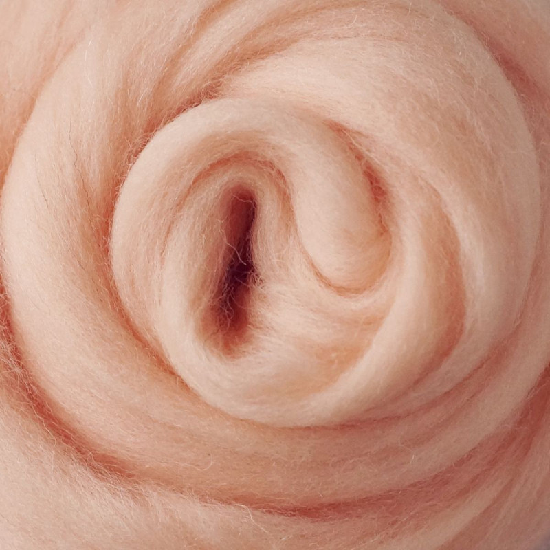 Kammzug Apricot hell